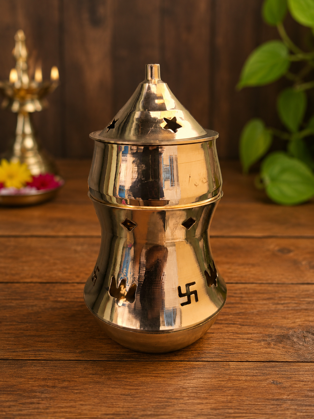 Patcha Karpoora Vilakku 5.5 Inch Brass with Free Patcha Karpooram Box | Premium Pooja Lamp